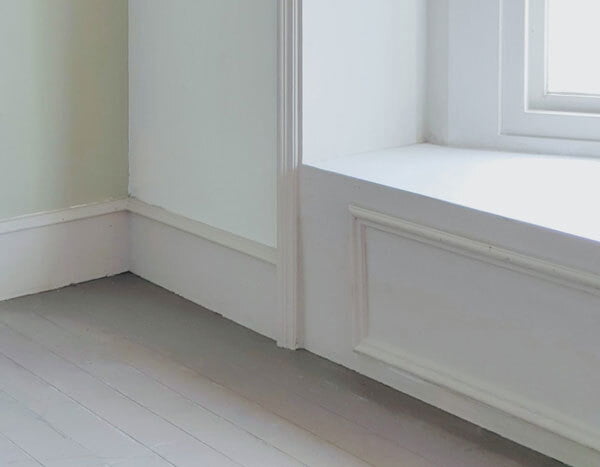 Skirting board fitters, moulding fitters